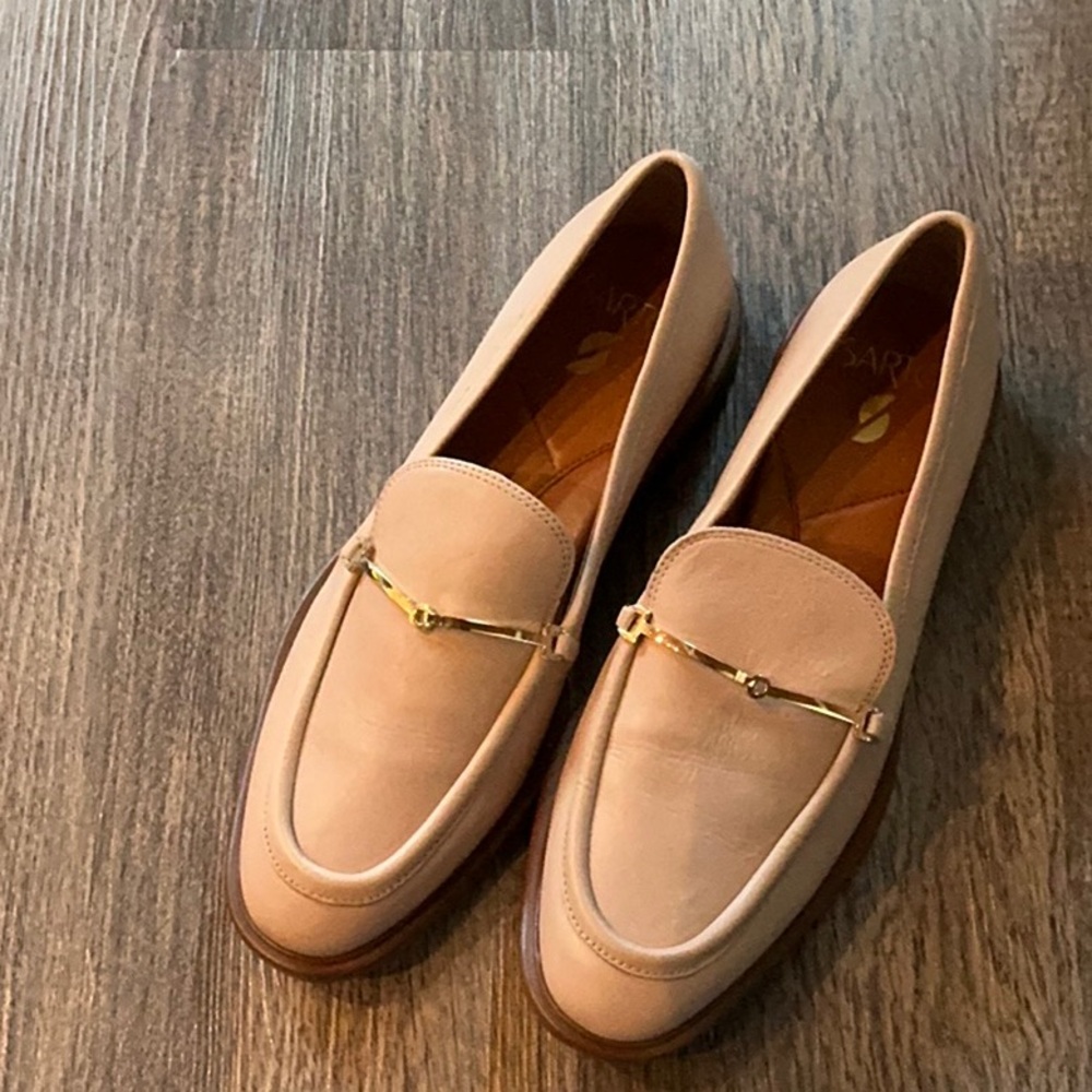 Nordstrom Tan Flats Sleek Loafers